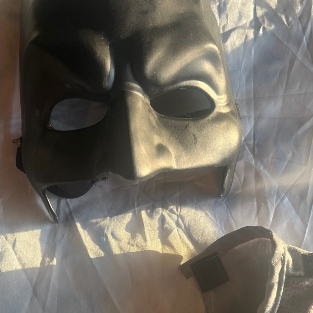 Kids Superhero Costume with Mask - Black and Yellow - Picture 4 of 5